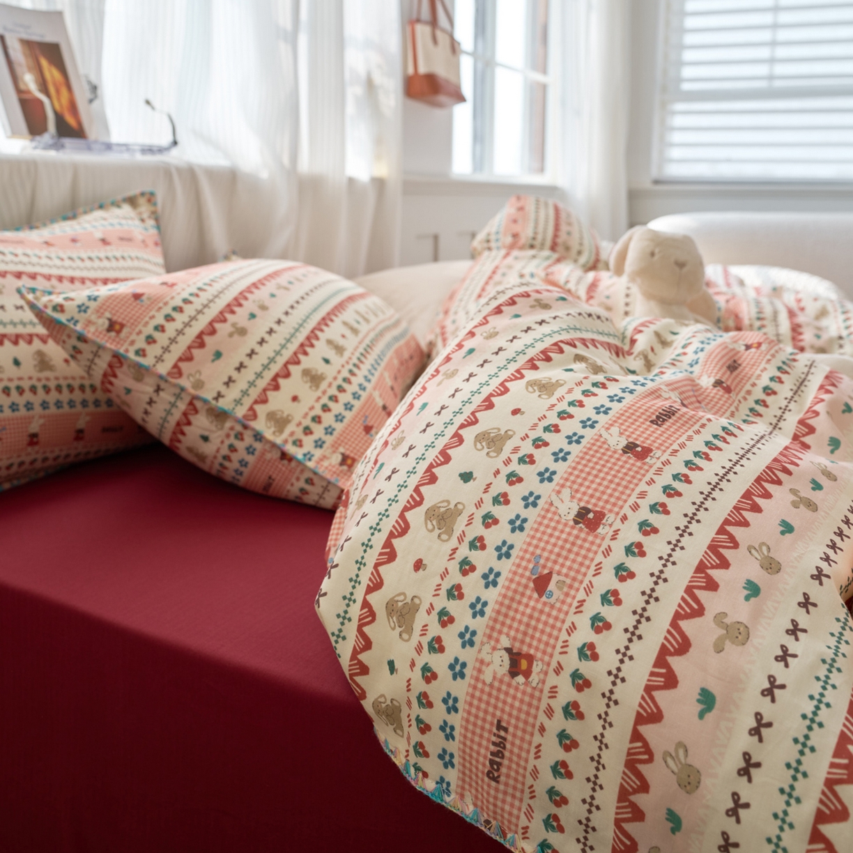 91家纺网 家纺一手货源 找家纺 洋铭区（原狠狠爱） 2026新款春季全棉彩边双层纱四件套 红枣小兔