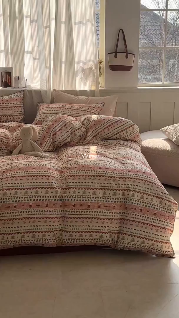 91家纺网 家纺一手货源 找家纺 洋铭区（原狠狠爱） 2026新款春季全棉彩边双层纱四件套 红枣小兔