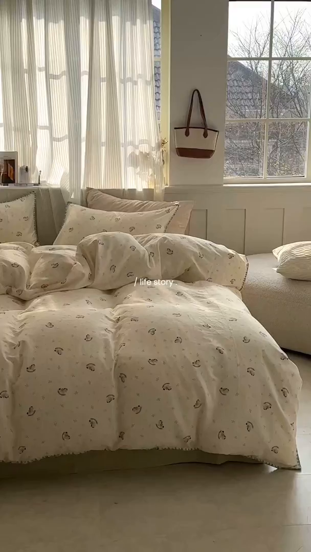 91家纺网 家纺一手货源 找家纺 洋铭区（原狠狠爱） 2026新款春季全棉彩边双层纱四件套 绿芽小马