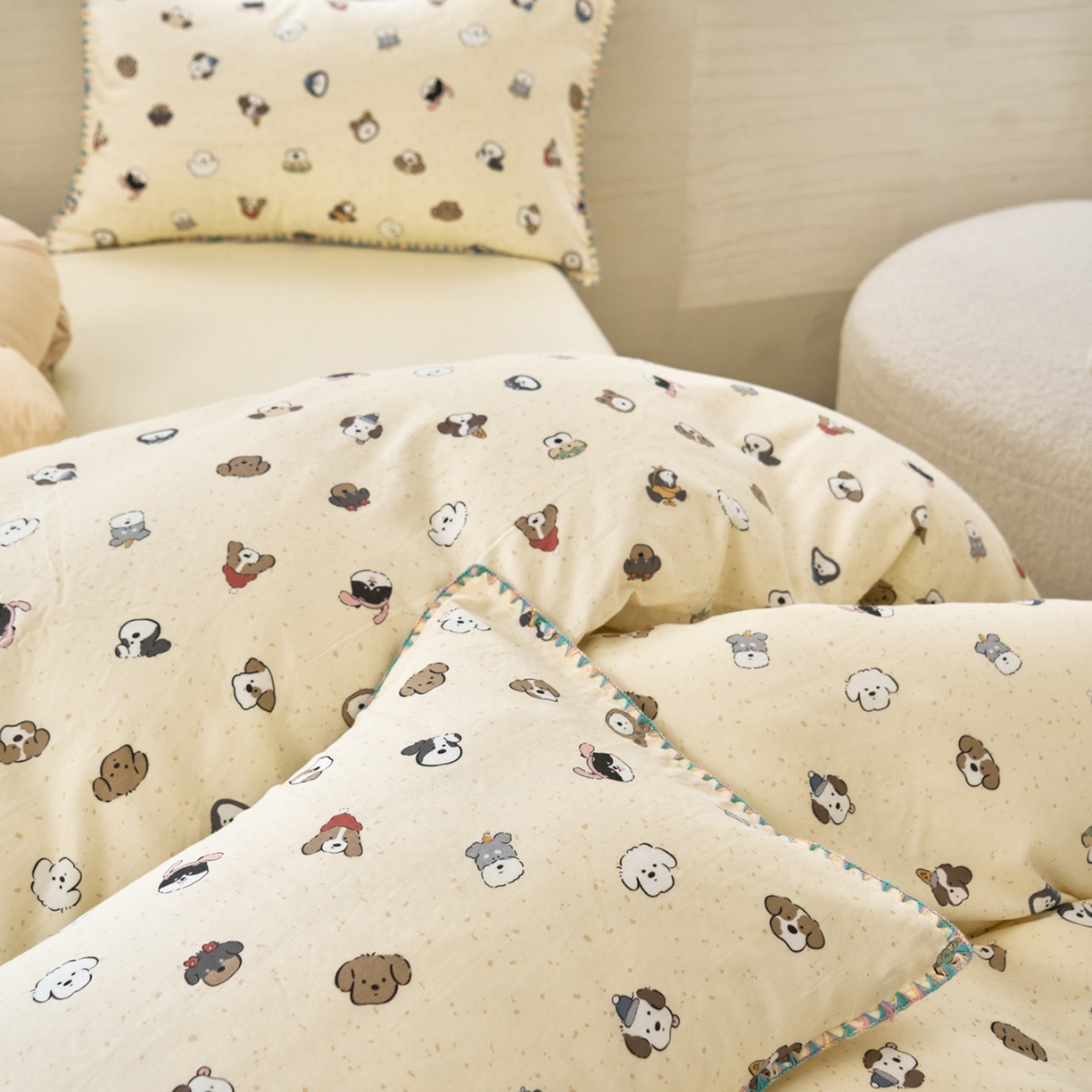 91家纺网 家纺一手货源 找家纺 洋铭区（原狠狠爱） 2026新款春季全棉彩边双层纱四件套 萌宠小分队