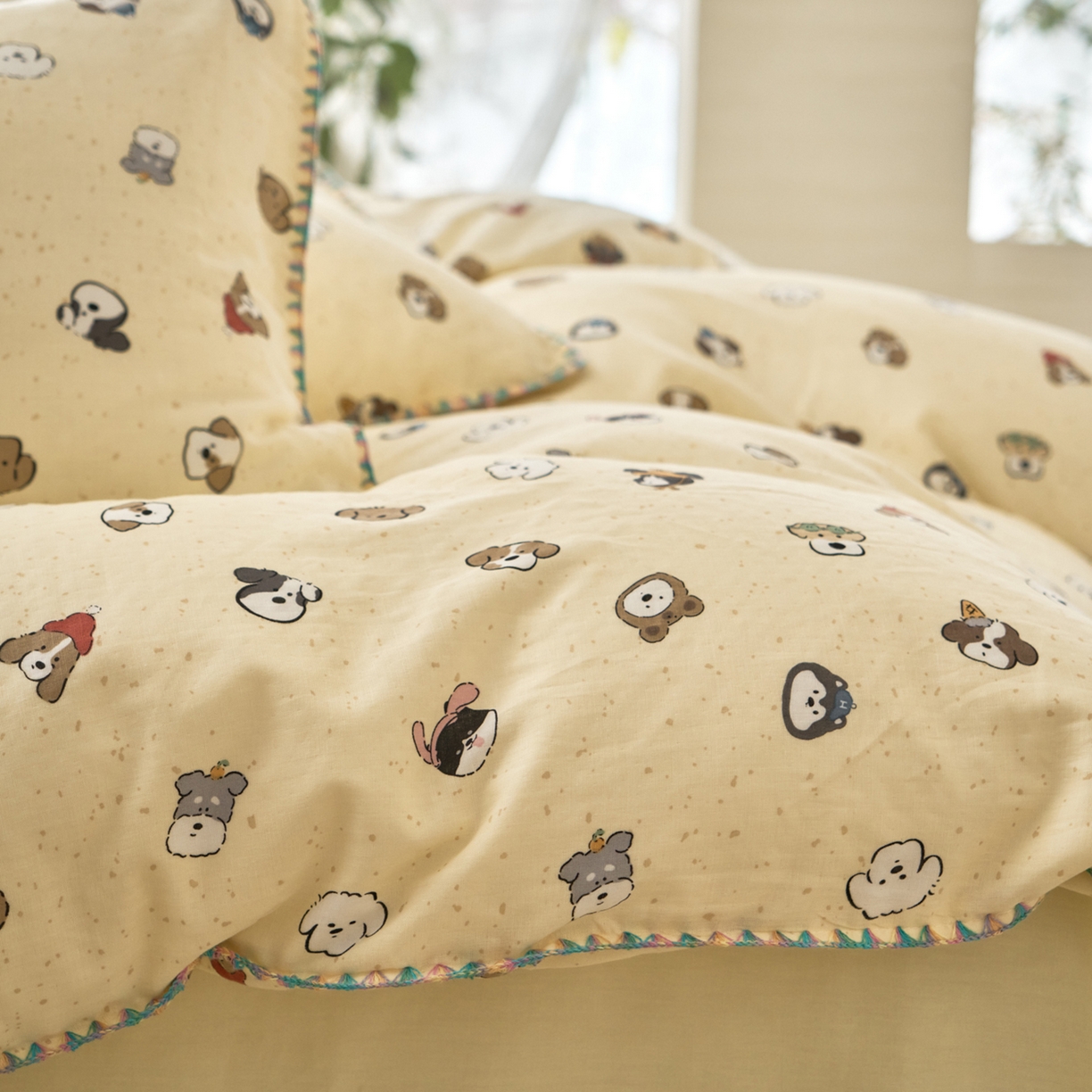 91家纺网 家纺一手货源 找家纺 洋铭区（原狠狠爱） 2026新款春季全棉彩边双层纱四件套 萌宠小分队