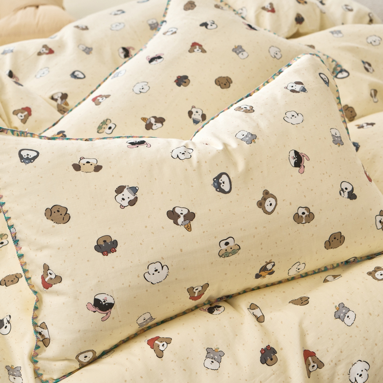 91家纺网 家纺一手货源 找家纺 洋铭区（原狠狠爱） 2026新款春季全棉彩边双层纱四件套 萌宠小分队