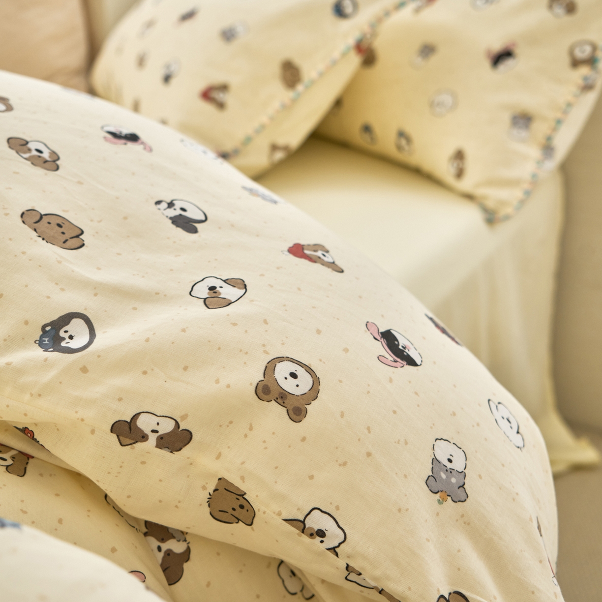 91家纺网 家纺一手货源 找家纺 洋铭区（原狠狠爱） 2026新款春季全棉彩边双层纱四件套 萌宠小分队