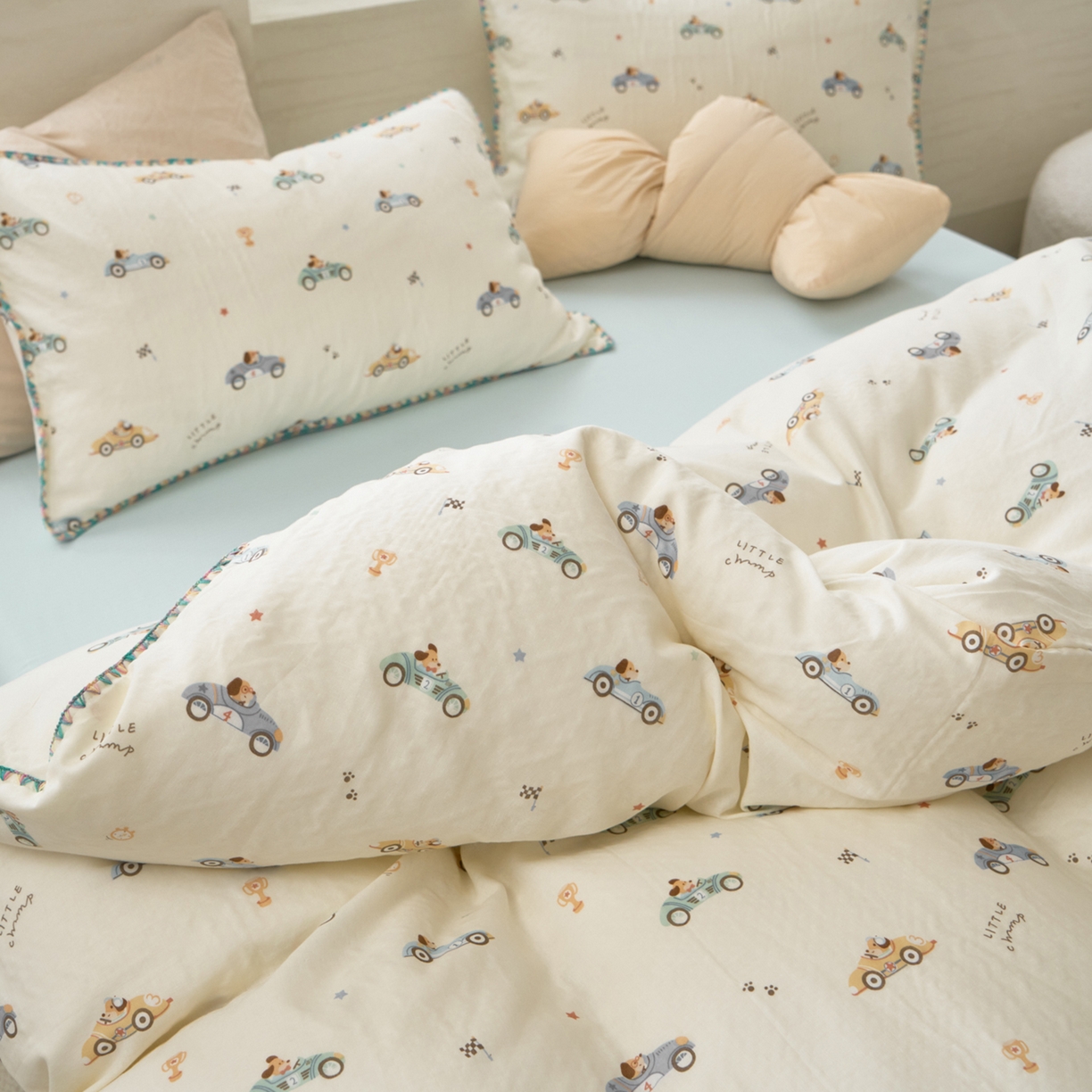 91家纺网 家纺一手货源 找家纺 洋铭区（原狠狠爱） 2026新款春季全棉彩边双层纱四件套 汽车派对