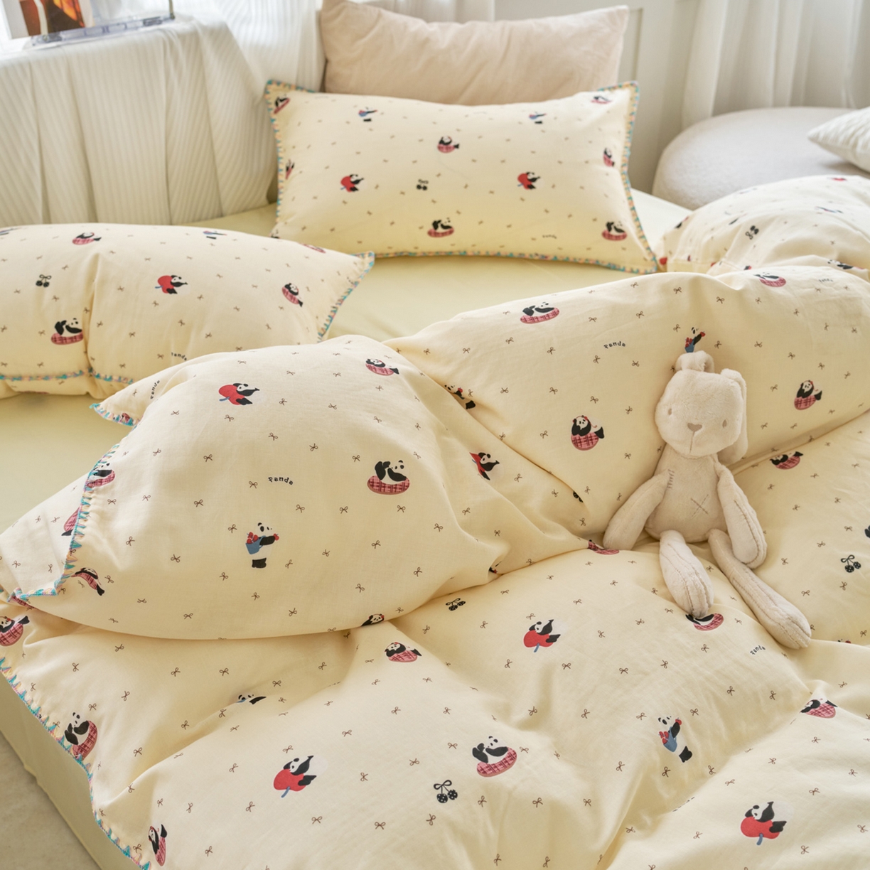 91家纺网 家纺一手货源 找家纺 洋铭区（原狠狠爱） 2026新款春季全棉彩边双层纱四件套 熊猫嘟嘟