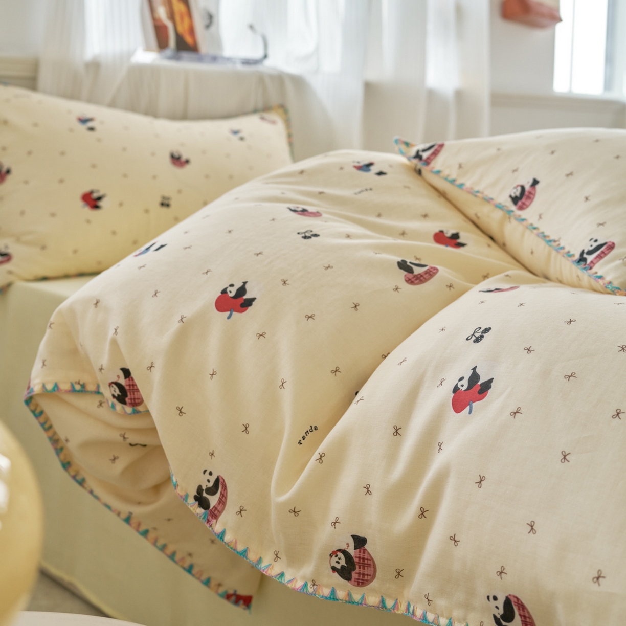 91家纺网 家纺一手货源 找家纺 洋铭区（原狠狠爱） 2026新款春季全棉彩边双层纱四件套 熊猫嘟嘟