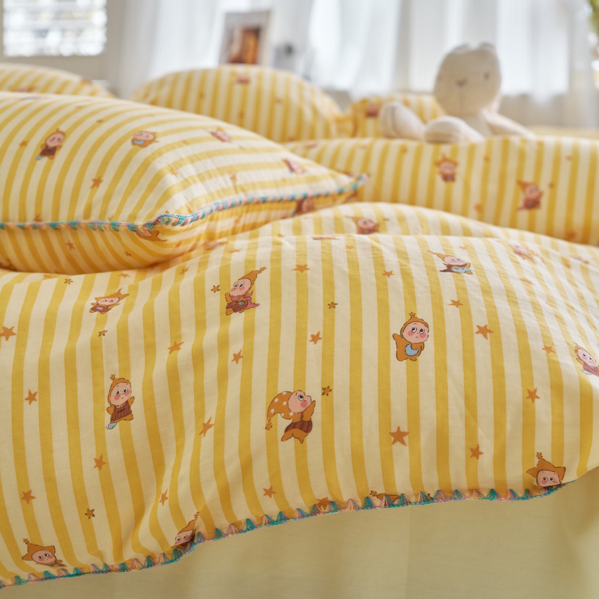 91家纺网 家纺一手货源 找家纺 洋铭区（原狠狠爱） 2026新款春季全棉彩边双层纱四件套 月光宝宝