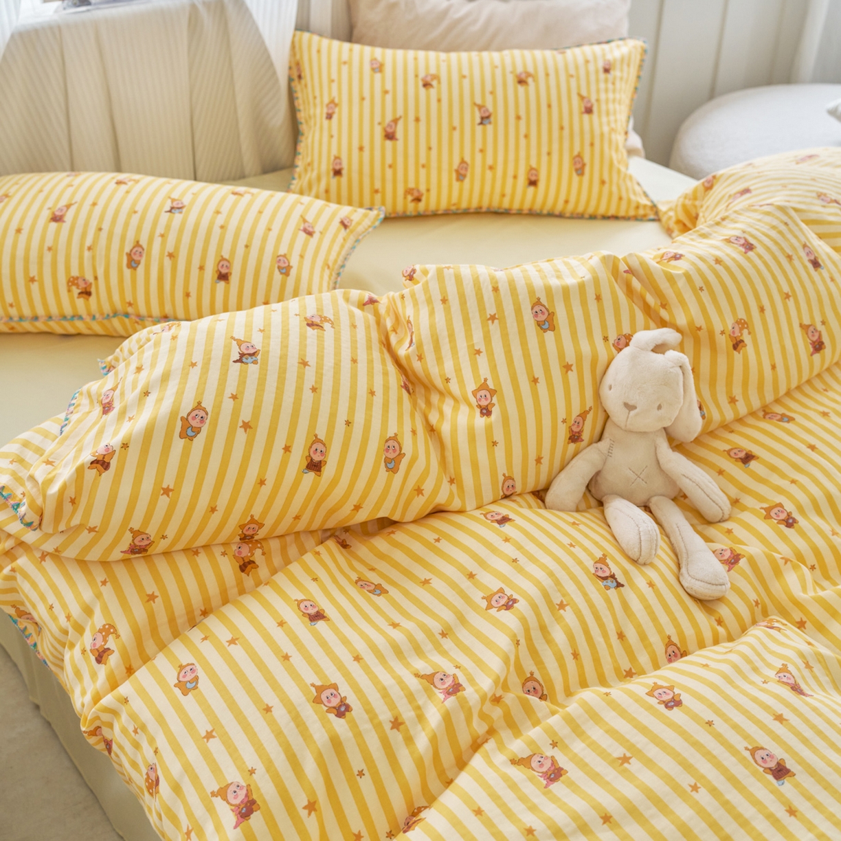 91家纺网 家纺一手货源 找家纺 洋铭区（原狠狠爱） 2026新款春季全棉彩边双层纱四件套 月光宝宝