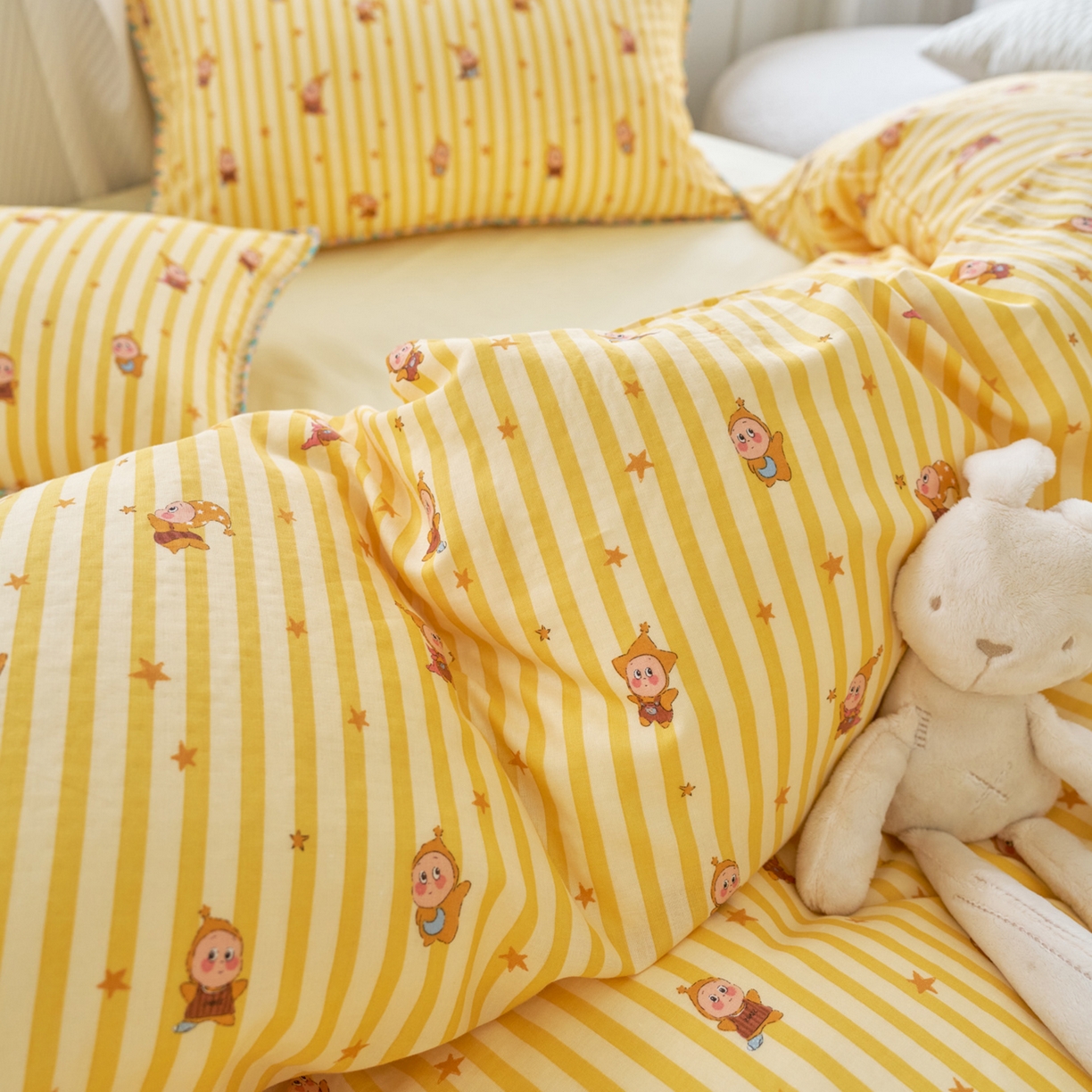 91家纺网 家纺一手货源 找家纺 洋铭区（原狠狠爱） 2026新款春季全棉彩边双层纱四件套 月光宝宝