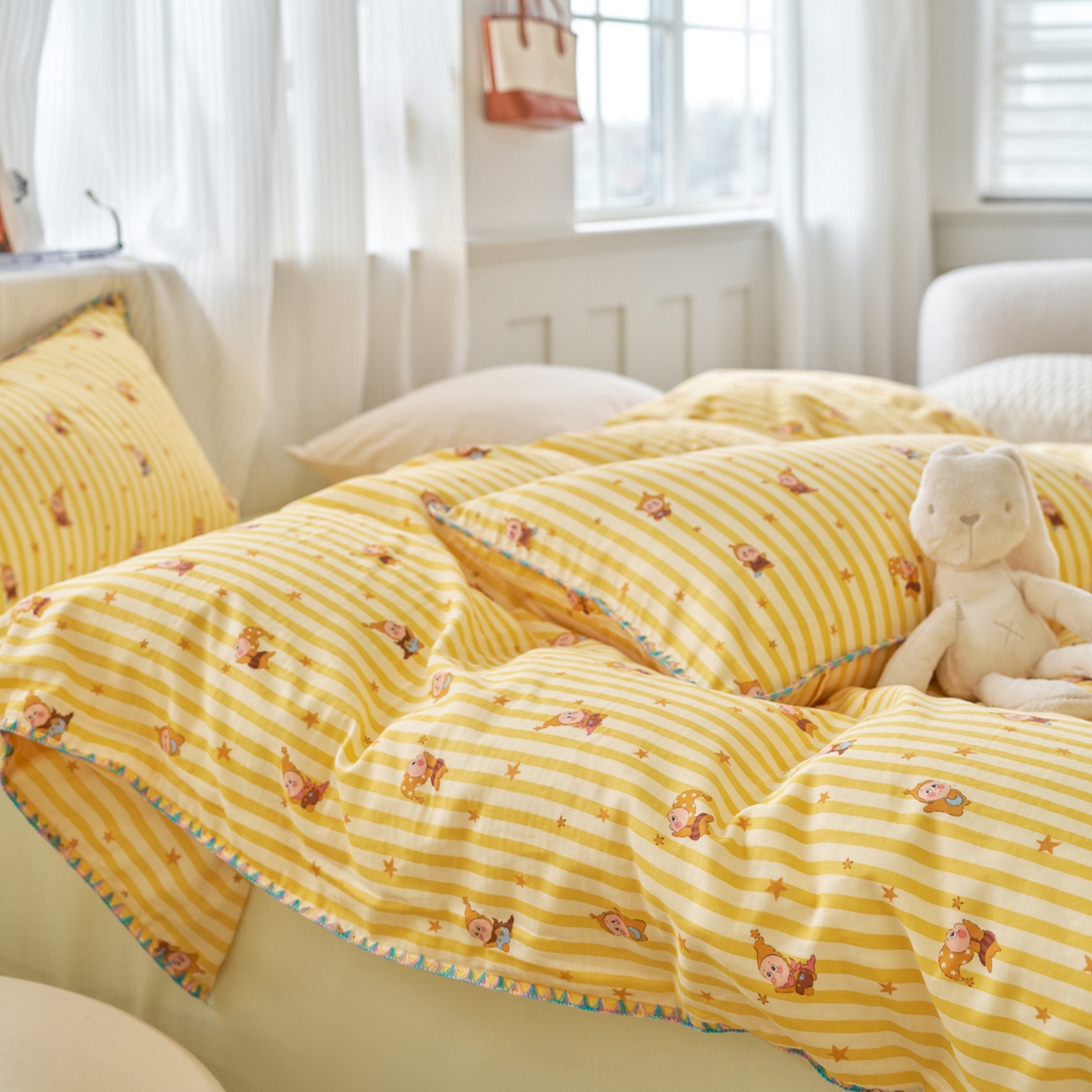 91家纺网 家纺一手货源 找家纺 洋铭区（原狠狠爱） 2026新款春季全棉彩边双层纱四件套 月光宝宝