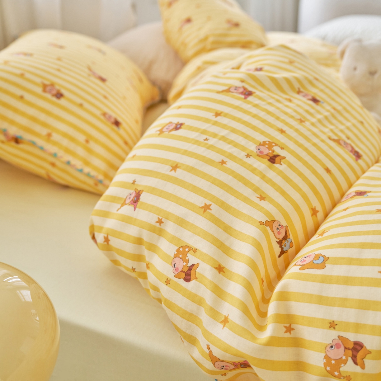 91家纺网 家纺一手货源 找家纺 洋铭区（原狠狠爱） 2026新款春季全棉彩边双层纱四件套 月光宝宝