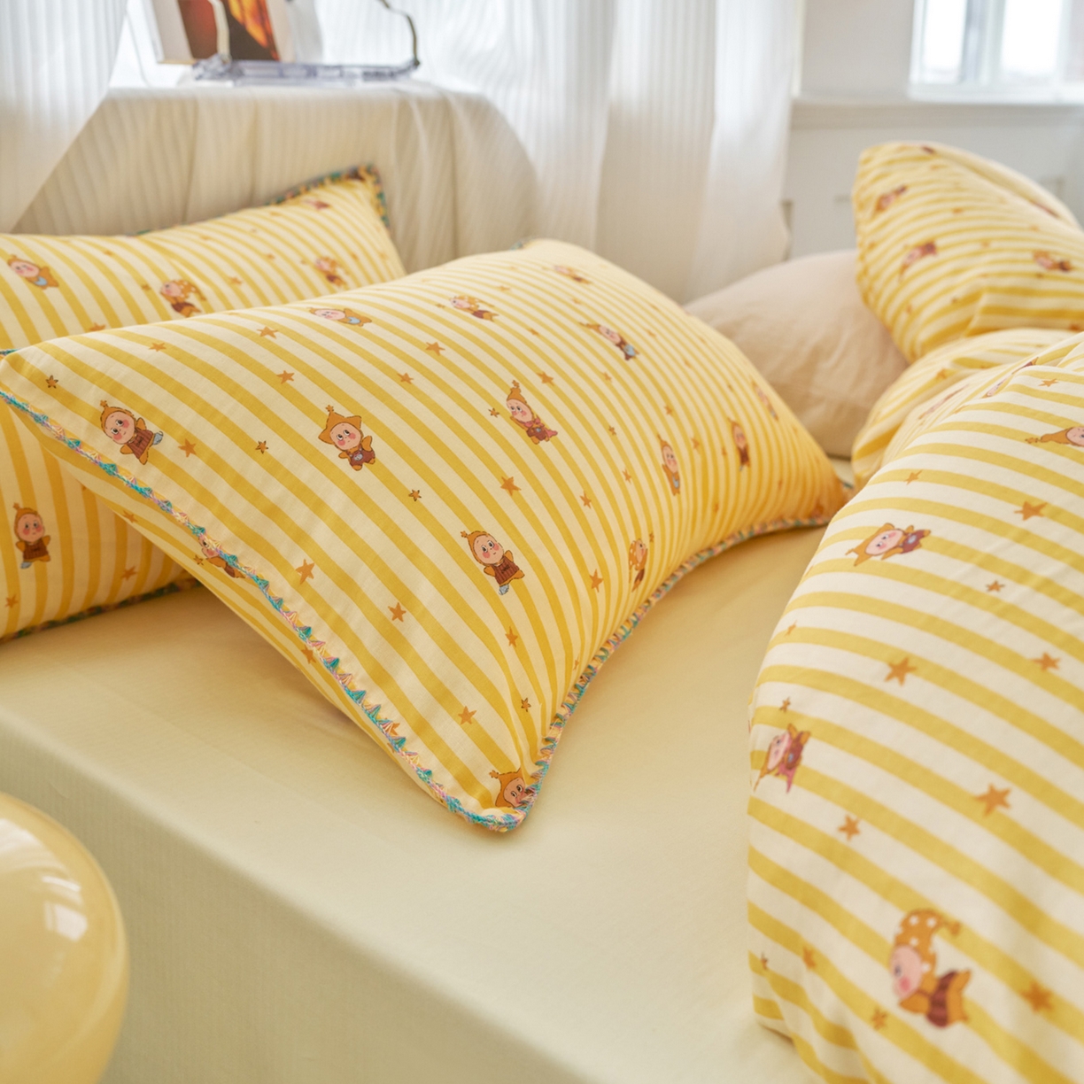 91家纺网 家纺一手货源 找家纺 洋铭区（原狠狠爱） 2026新款春季全棉彩边双层纱四件套 月光宝宝