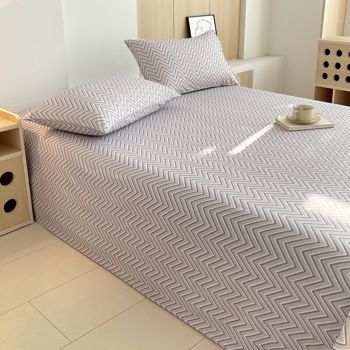 91家纺网 家纺一手货源 找家纺 爱彼家纺 2026年新款全棉老粗布加厚加密高克重凉席席子；单床单花型更好卖，床单三件套 格云