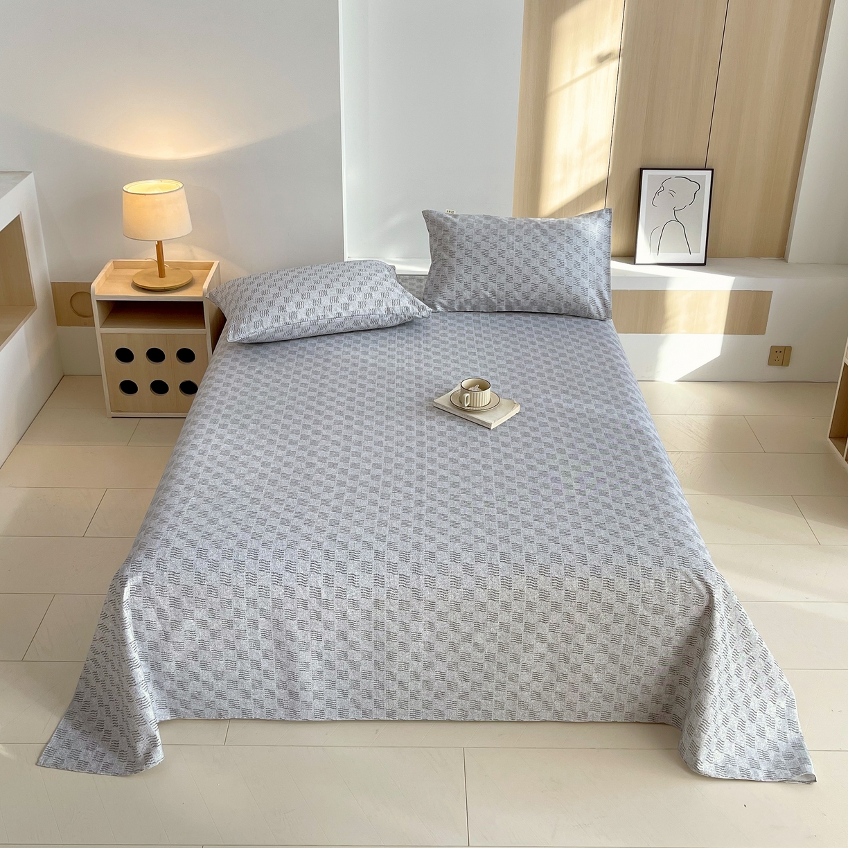 91家纺网 家纺一手货源 找家纺 爱彼家纺 2026年新款全棉老粗布加厚加密高克重凉席席子；单床单花型更好卖，床单三件套 方格人生