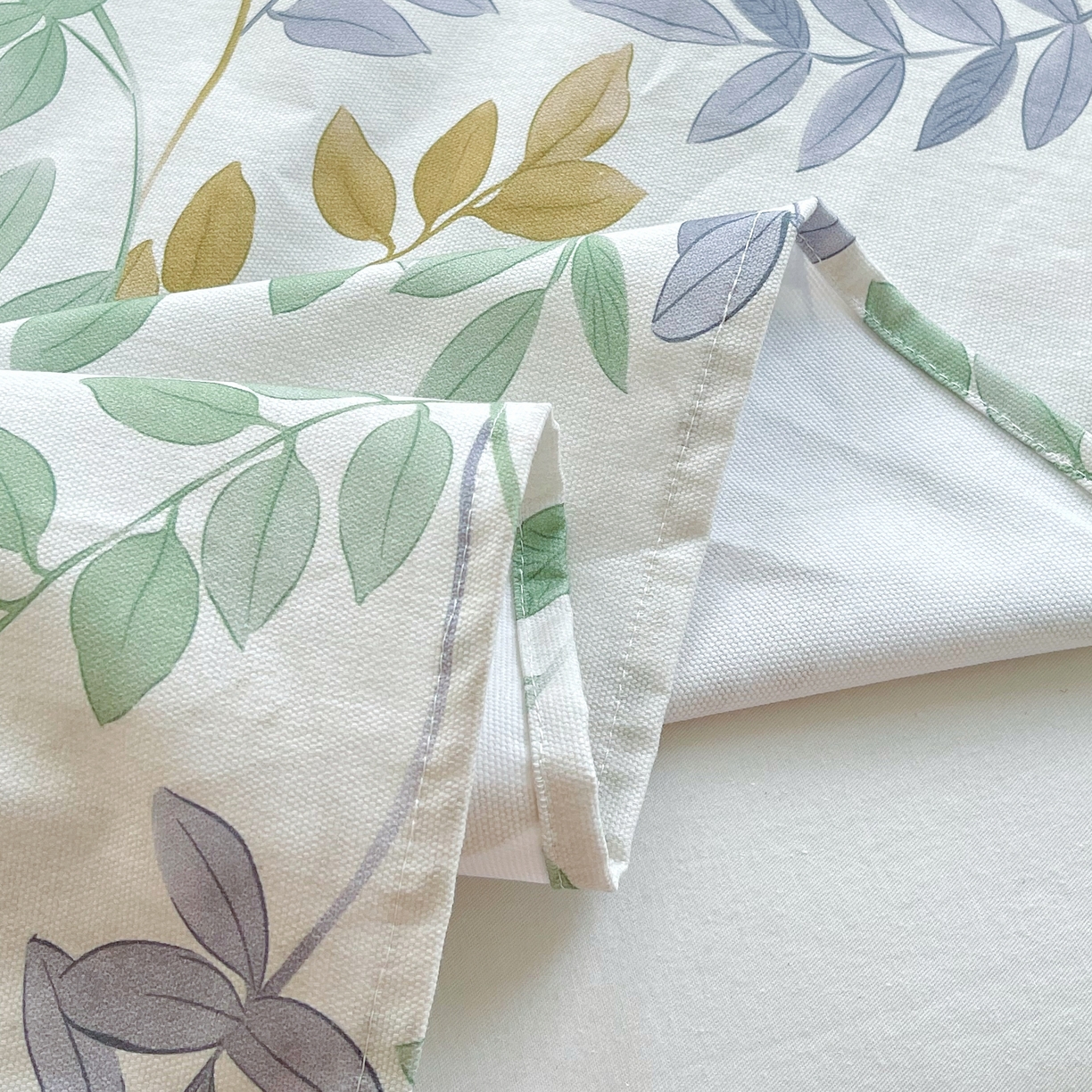 91家纺网 家纺一手货源 找家纺 爱彼家纺 2026年新款全棉老粗布加厚加密高克重凉席席子；单床单花型更好卖，床单三件套 绿风铃