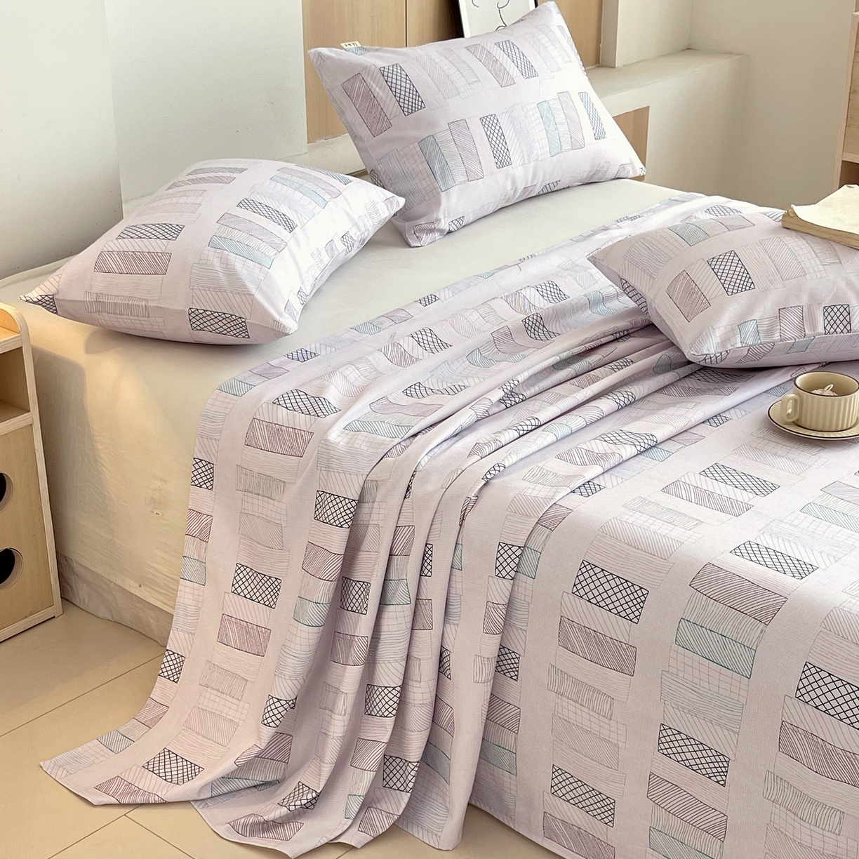 91家纺网 家纺一手货源 找家纺 爱彼家纺 2026年新款全棉老粗布加厚加密高克重凉席席子；单床单花型更好卖，床单三件套 回心转意