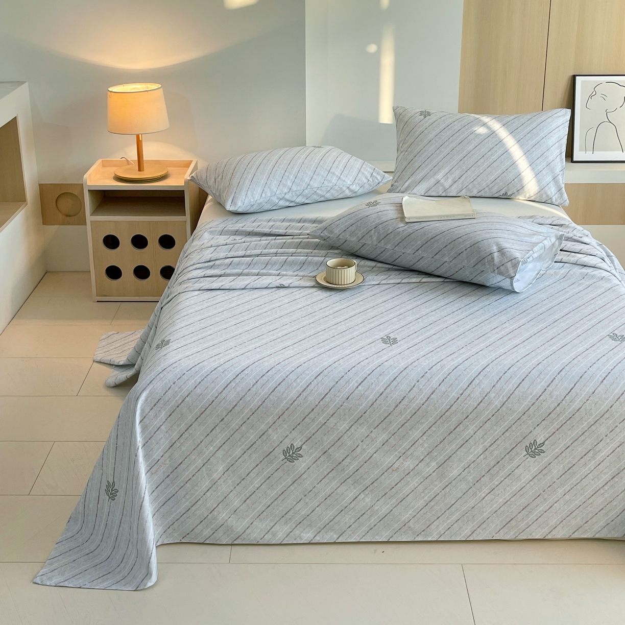 91家纺网 家纺一手货源 找家纺 爱彼家纺 2026年新款全棉老粗布加厚加密高克重凉席席子；单床单花型更好卖，床单三件套 莫奈