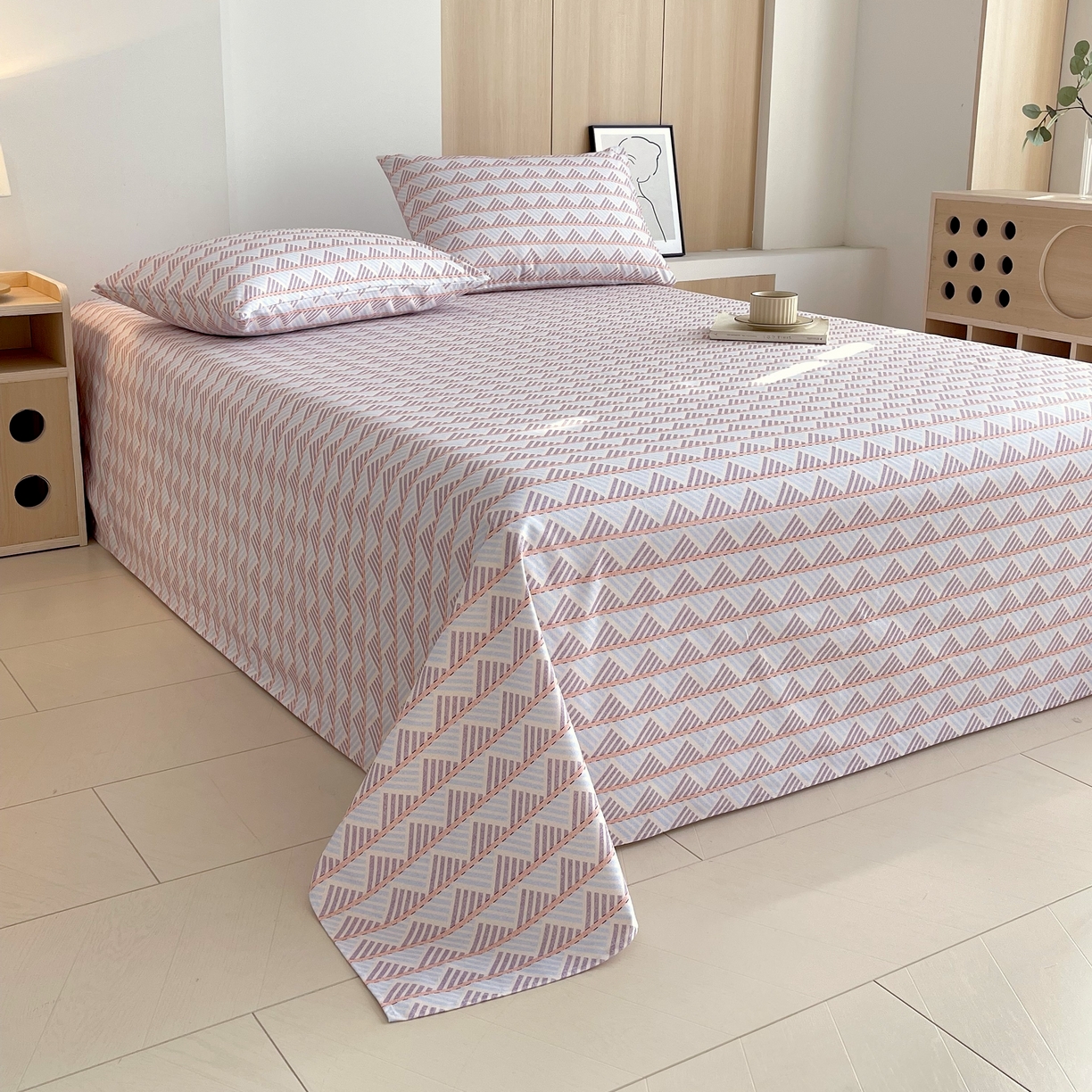 91家纺网 家纺一手货源 找家纺 爱彼家纺 2026年新款全棉老粗布加厚加密高克重凉席席子；单床单花型更好卖，床单三件套 幻想主义