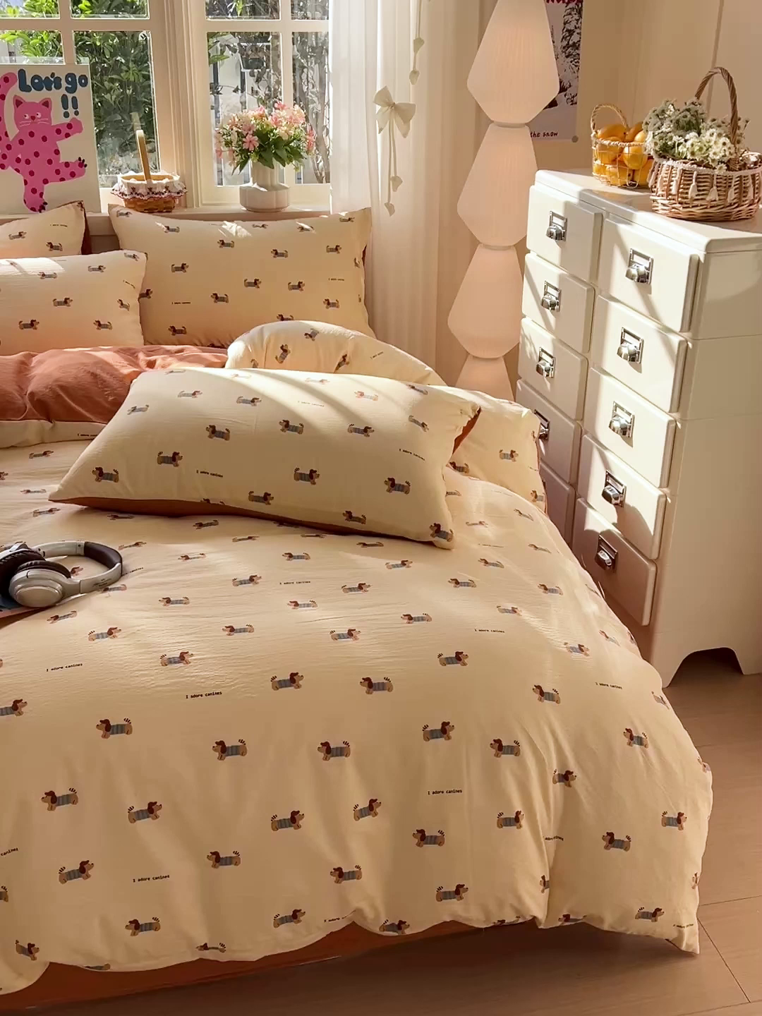 91家纺网 家纺一手货源 找家纺 水木坊 2026春夏新款云感双层纱可爱系列四件套 调皮腊肠狗