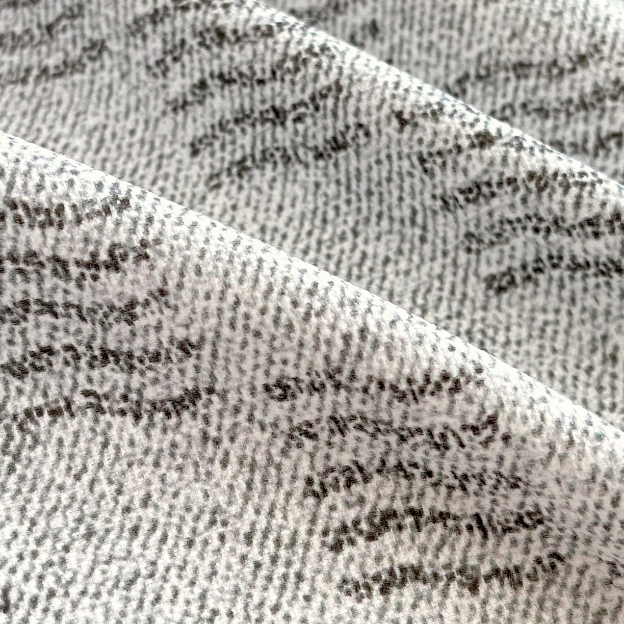 91家纺网 家纺一手货源 找家纺 爱彼家纺 2026年新款全棉老粗布加厚加密高克重凉席席子；单床单花型更好卖，床单三件套 方格人生