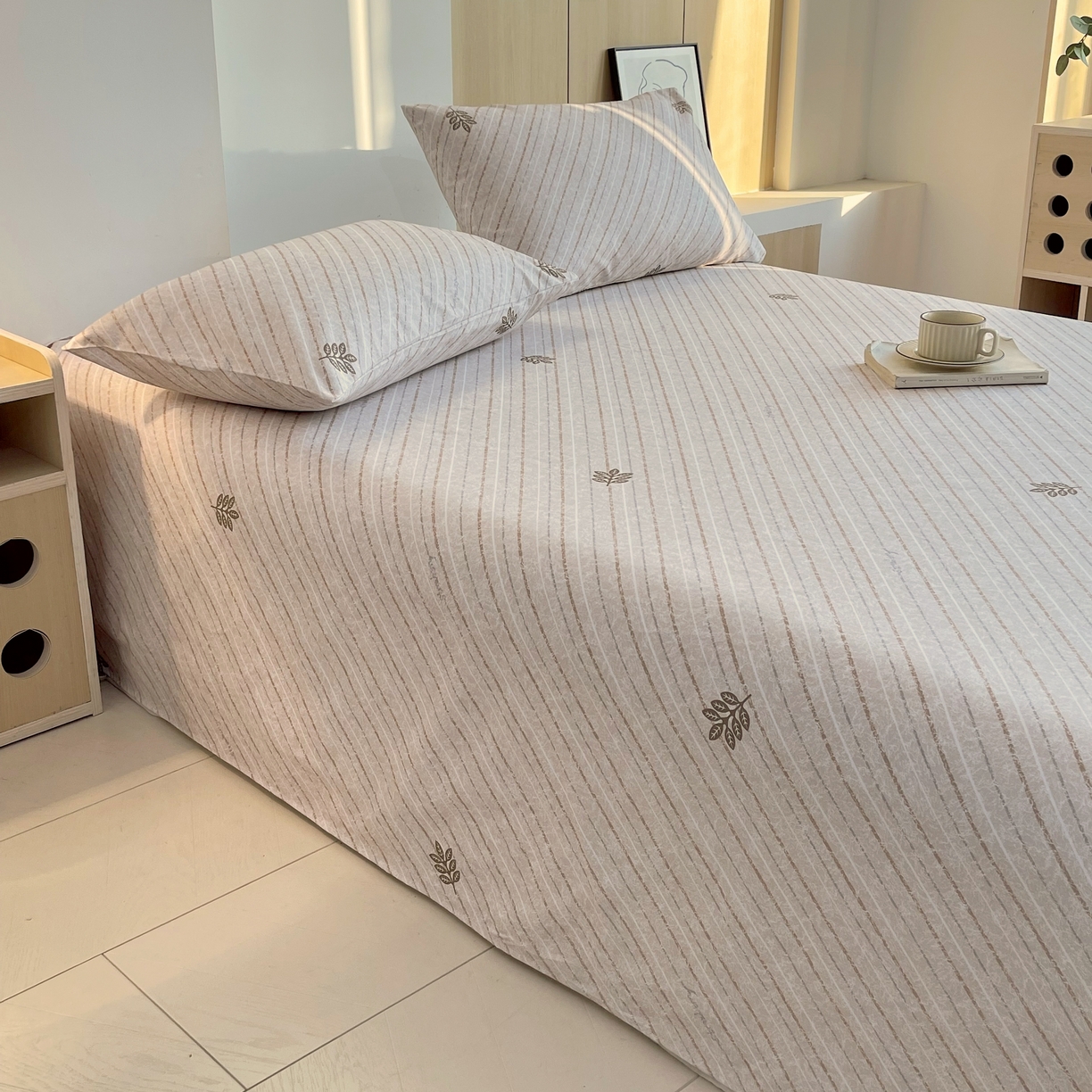 91家纺网 家纺一手货源 找家纺 爱彼家纺 2026年新款全棉老粗布加厚加密高克重凉席席子；单床单花型更好卖，床单三件套 莫提