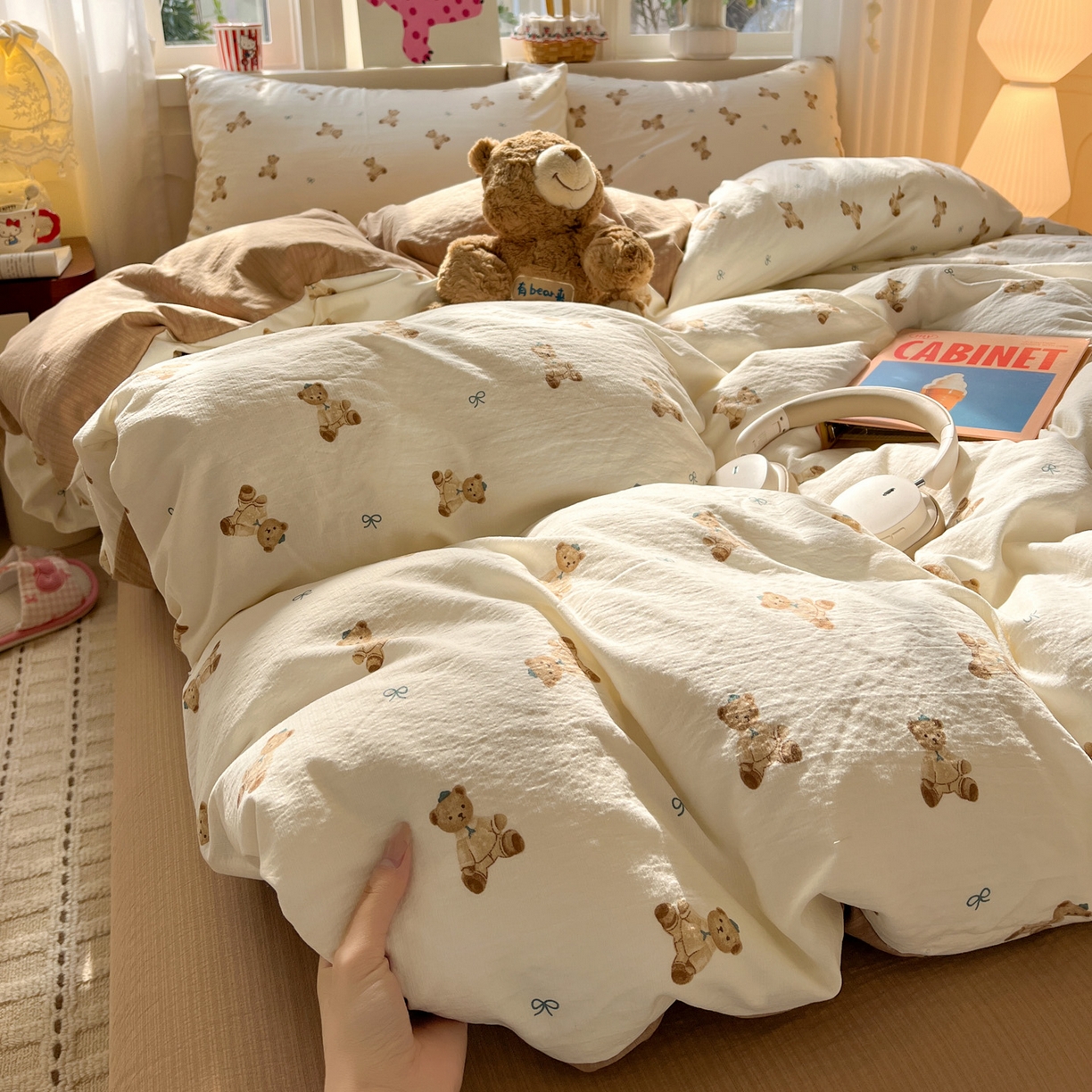 91家纺网 家纺一手货源 找家纺 水木坊 2026春夏新款云感双层纱可爱系列四件套 焦糖饼干熊