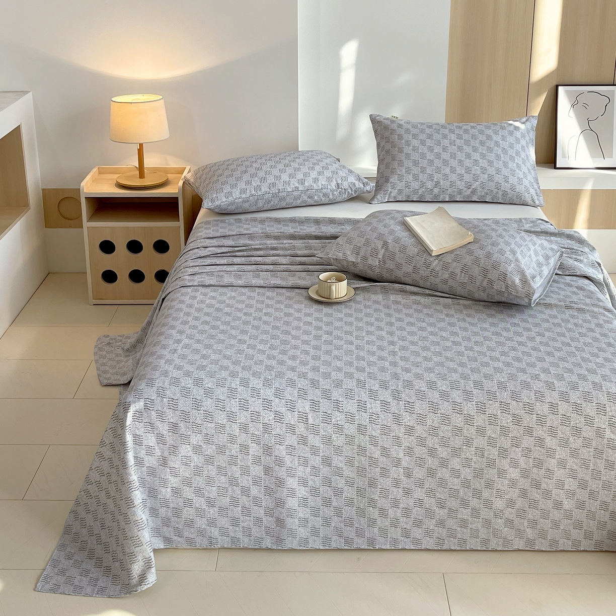 91家纺网 家纺一手货源 找家纺 爱彼家纺 2026年新款全棉老粗布加厚加密高克重凉席席子；单床单花型更好卖，床单三件套 方格人生