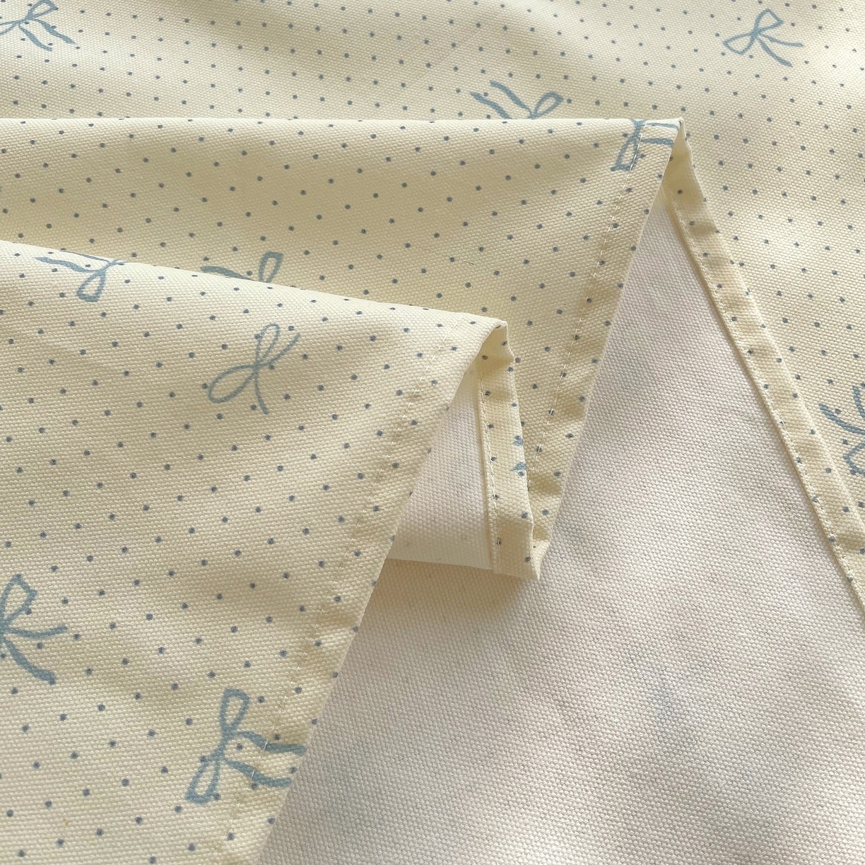 91家纺网 家纺一手货源 找家纺 爱彼家纺 2026年新款全棉老粗布加厚加密高克重凉席席子；单床单花型更好卖，床单三件套 蝴蝶结