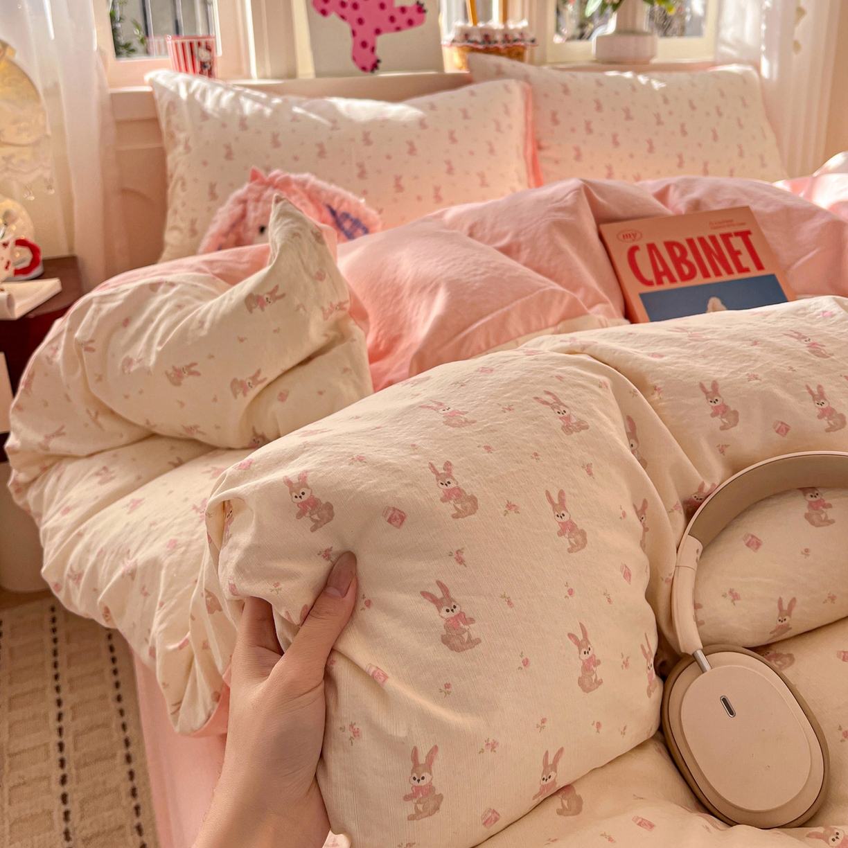 91家纺网 家纺一手货源 找家纺 水木坊 2026春夏新款云感双层纱可爱系列四件套 精灵兔兔