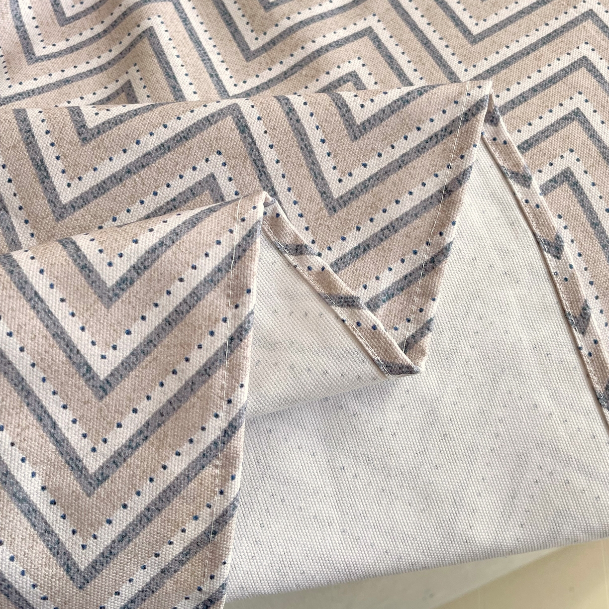 91家纺网 家纺一手货源 找家纺 爱彼家纺 2026年新款全棉老粗布加厚加密高克重凉席席子；单床单花型更好卖，床单三件套 格云