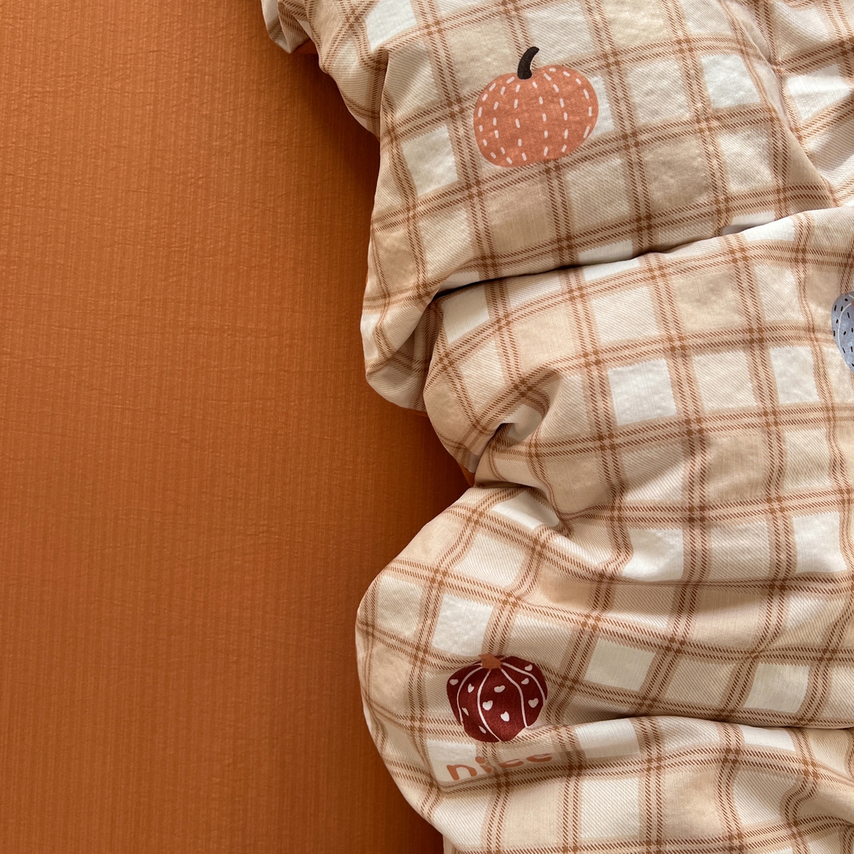 91家纺网 家纺一手货源 找家纺 水木坊 2026春夏新款云感双层纱可爱系列四件套 小南瓜