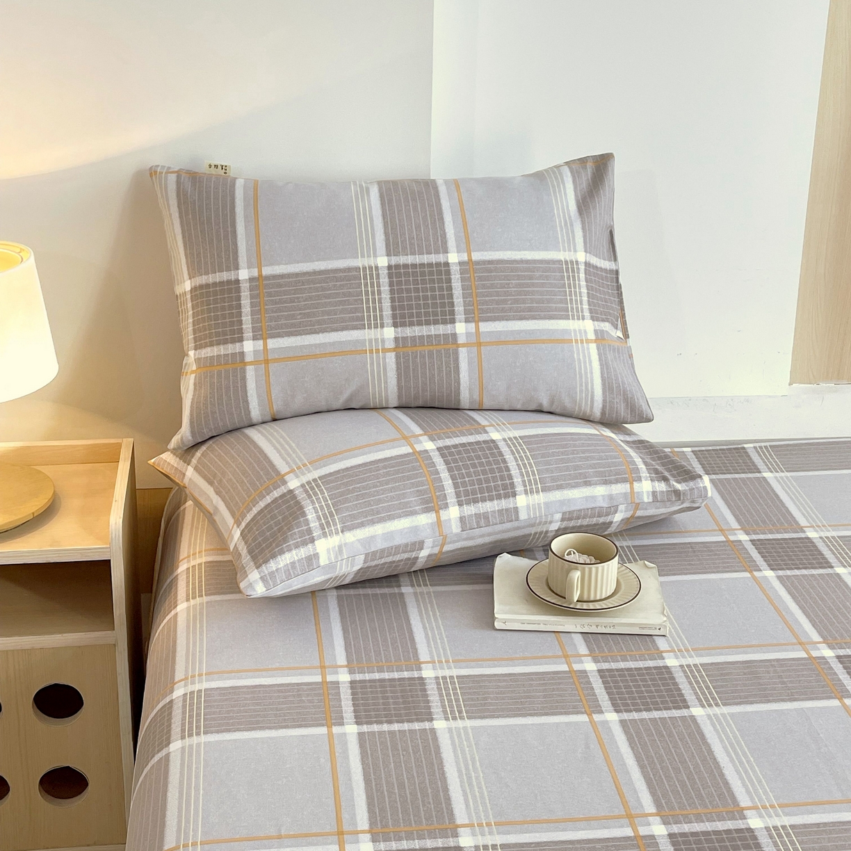 91家纺网 家纺一手货源 找家纺 爱彼家纺 2026新款A类全棉纯棉老粗布床单凉席席子床单三件套-系列二 言格