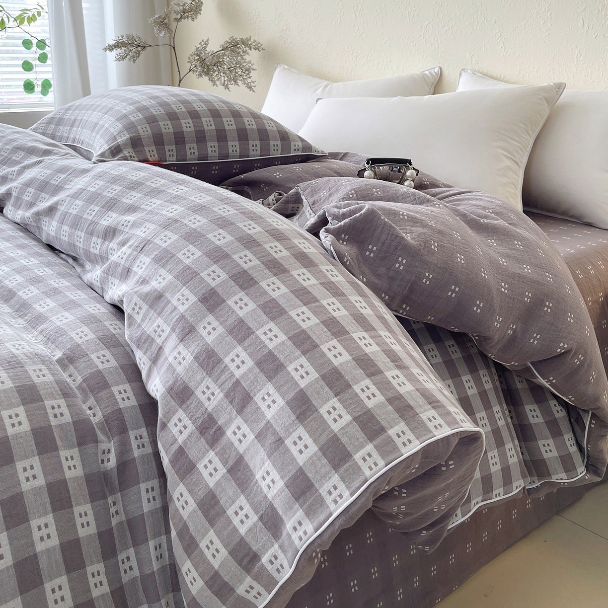 91家纺网 家纺一手货源 找家纺 春皖家纺 2026春夏新款（正反两用）A类提花双层纱单被套 思柔-烟灰