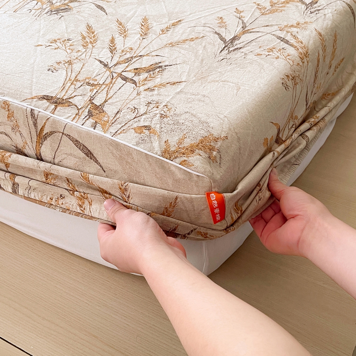 91家纺网 家纺一手货源 找家纺 春皖家纺 2026春夏新款（正反两用）A类提花双层纱单床笠 金穗