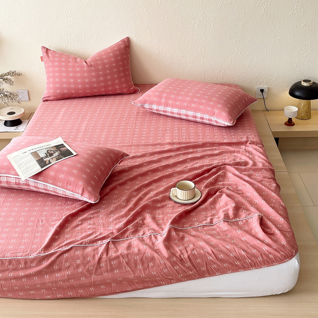 91家纺网 家纺一手货源 找家纺 春皖家纺 2026春夏新款（正反两用）A类提花双层纱单床笠 思柔-粉红