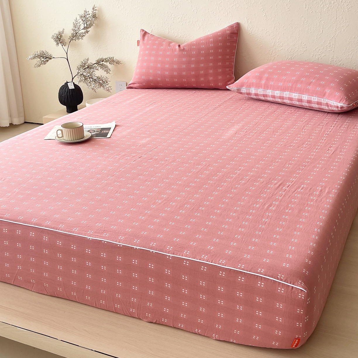 91家纺网 家纺一手货源 找家纺 春皖家纺 2026春夏新款（正反两用）A类提花双层纱单床笠 思柔-粉红