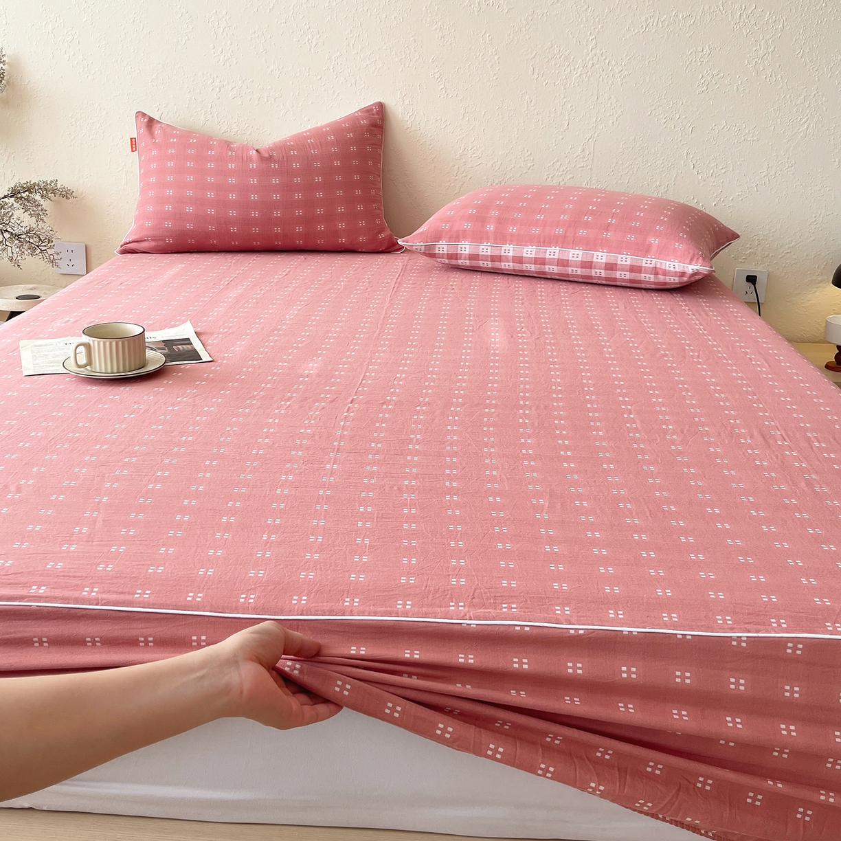 91家纺网 家纺一手货源 找家纺 春皖家纺 2026春夏新款（正反两用）A类提花双层纱单床笠 思柔-粉红