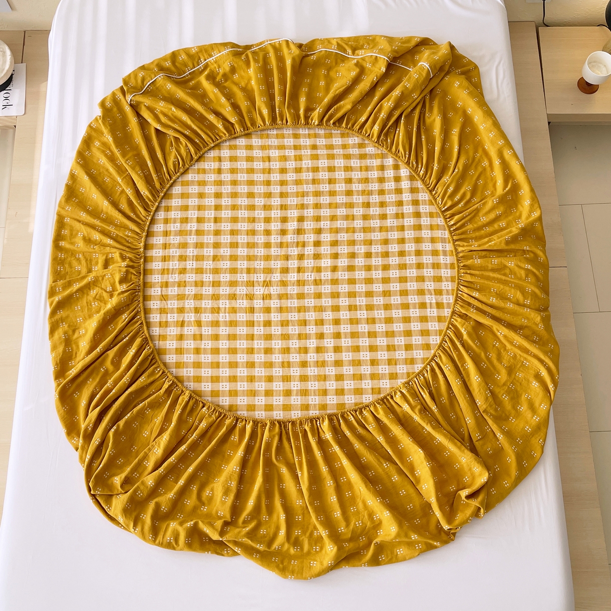 91家纺网 家纺一手货源 找家纺 春皖家纺 2026春夏新款（正反两用）A类提花双层纱单床笠 思柔-黄杏