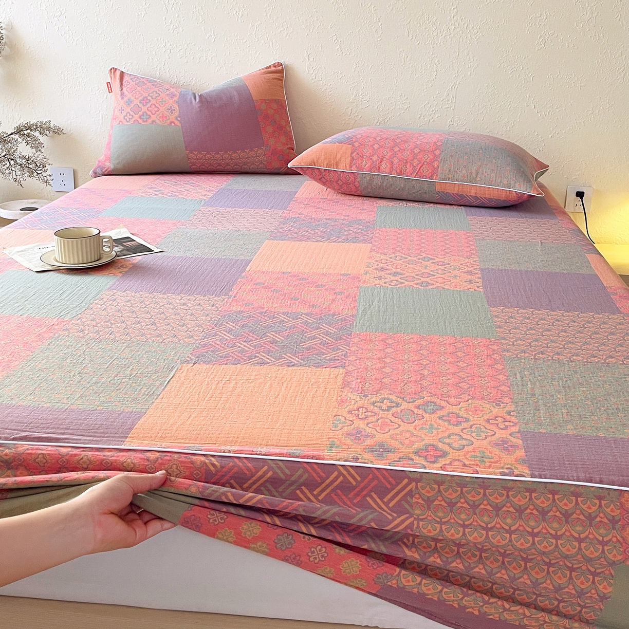 91家纺网 家纺一手货源 找家纺 春皖家纺 2026春夏新款（正反两用）A类提花双层纱单床笠 思菱-粉玉