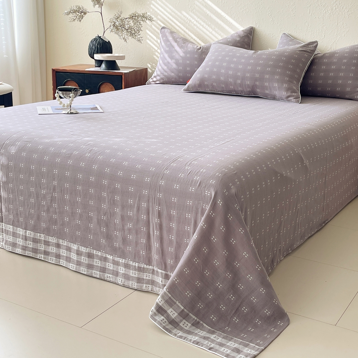 91家纺网 家纺一手货源 找家纺 春皖家纺 2026春夏新款（正反两用）A类提花双层纱单床单 思柔-烟灰