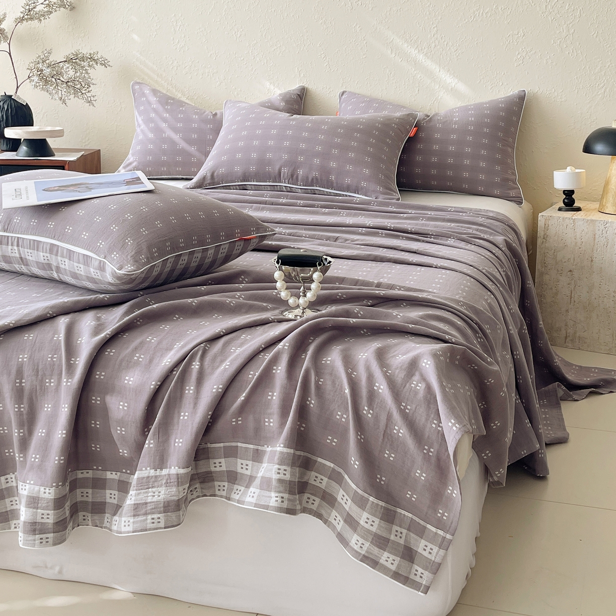 91家纺网 家纺一手货源 找家纺 春皖家纺 2026春夏新款（正反两用）A类提花双层纱单床单 思柔-烟灰