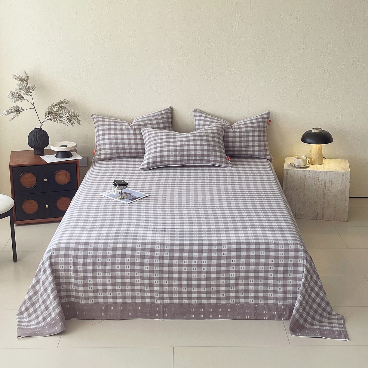 91家纺网 家纺一手货源 找家纺 春皖家纺 2026春夏新款（正反两用）A类提花双层纱单床单 思柔-烟灰