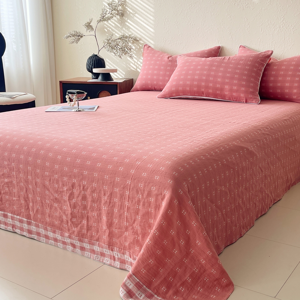 91家纺网 家纺一手货源 找家纺 春皖家纺 2026春夏新款（正反两用）A类提花双层纱单床单 思柔-粉红