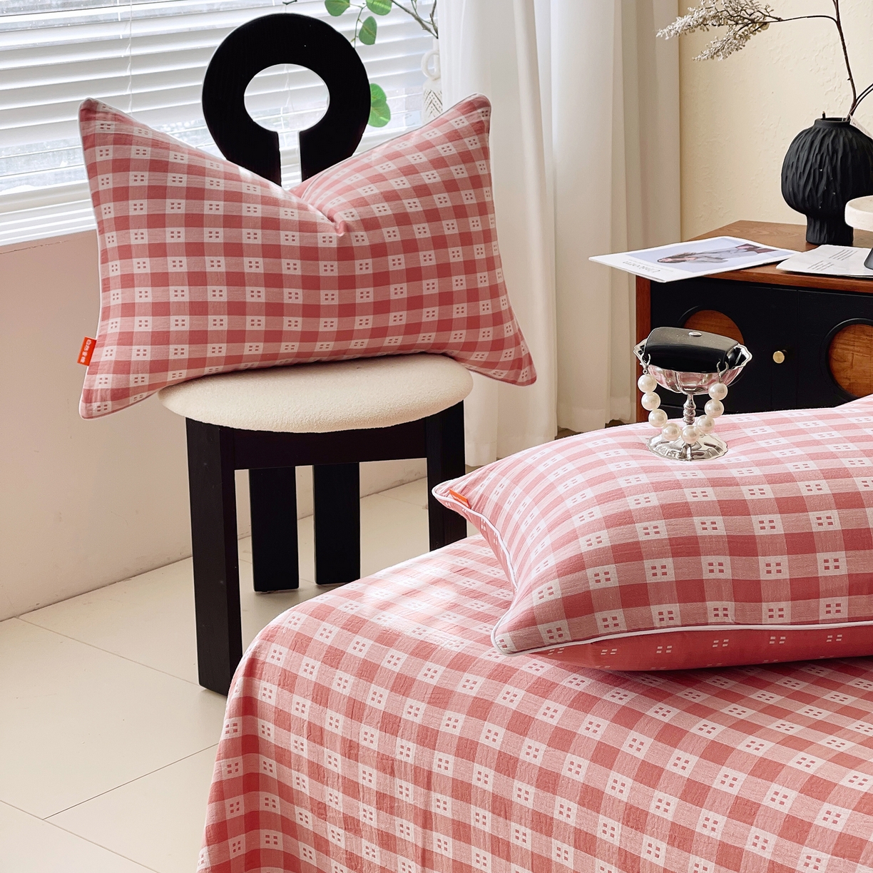 91家纺网 家纺一手货源 找家纺 春皖家纺 2026春夏新款（正反两用）A类提花双层纱单枕套 思柔-粉红