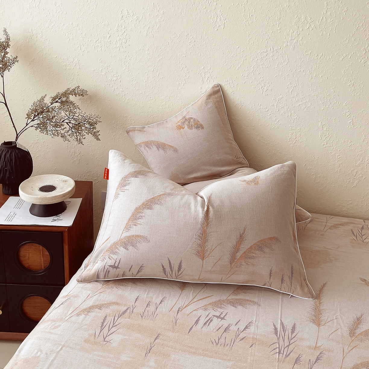 91家纺网 家纺一手货源 找家纺 春皖家纺 2026春夏新款（正反两用）A类提花双层纱单枕套 瑾璃