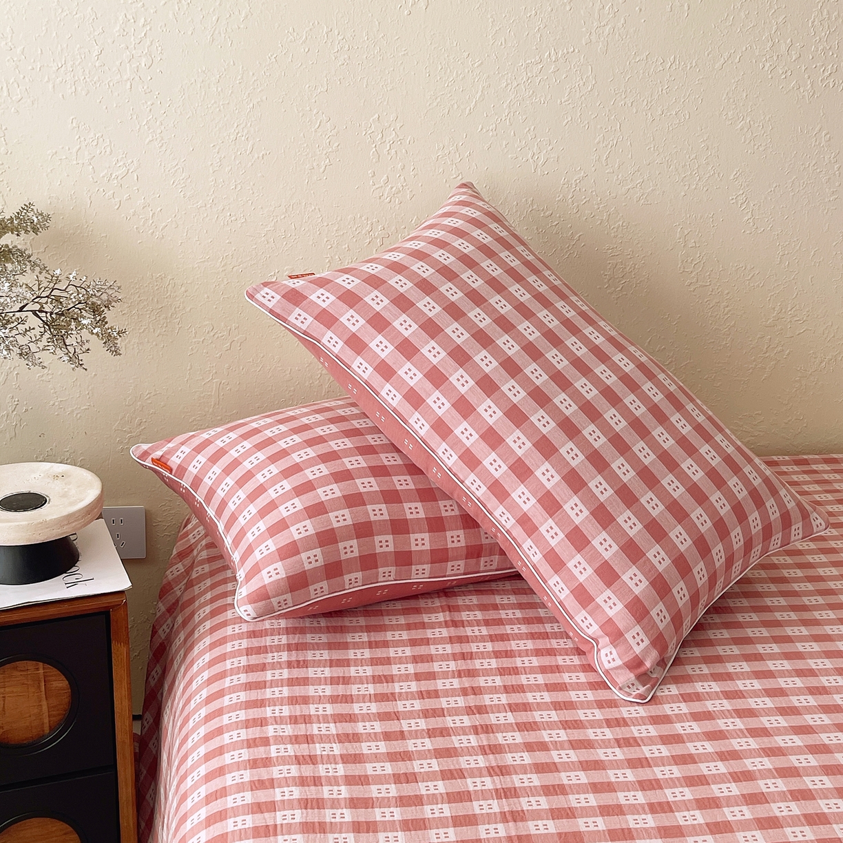 91家纺网 家纺一手货源 找家纺 春皖家纺 2026春夏新款（正反两用）A类提花双层纱单枕套 思柔-粉红