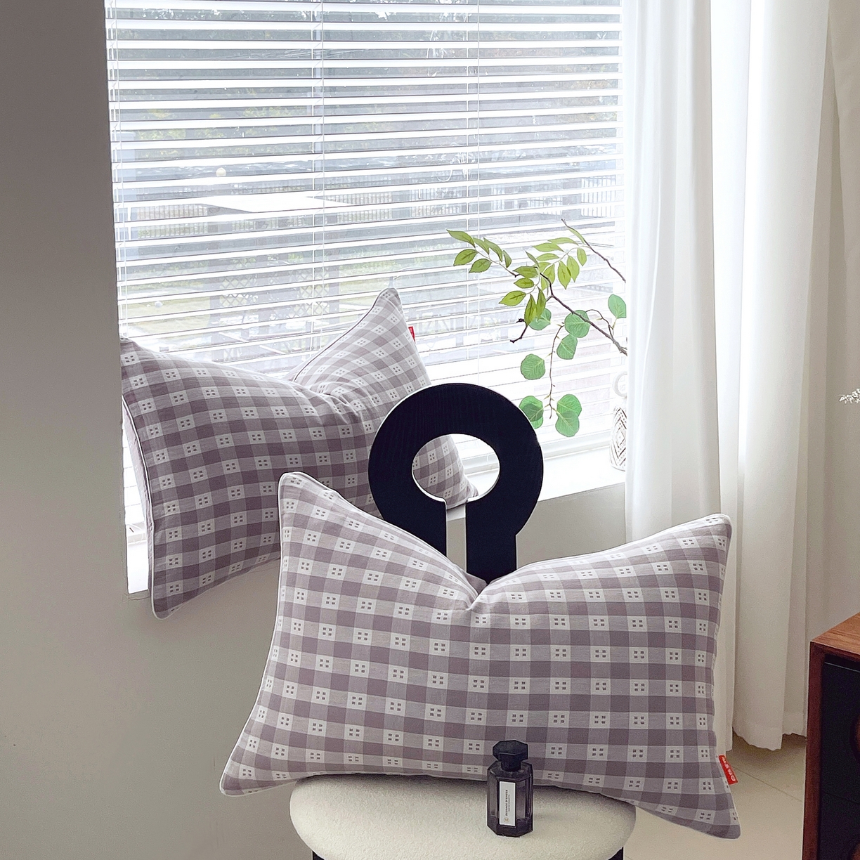 91家纺网 家纺一手货源 找家纺 春皖家纺 2026春夏新款（正反两用）A类提花双层纱单枕套 思柔-烟灰