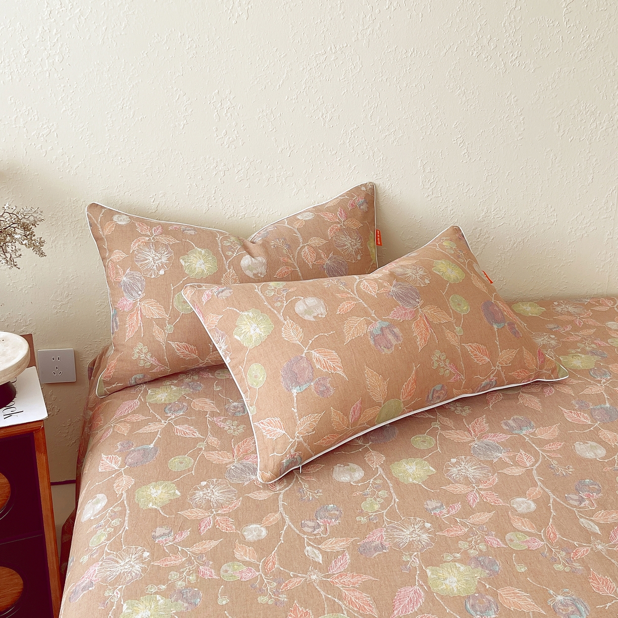 91家纺网 家纺一手货源 找家纺 春皖家纺 2026春夏新款（正反两用）A类提花双层纱单枕套 稔秋