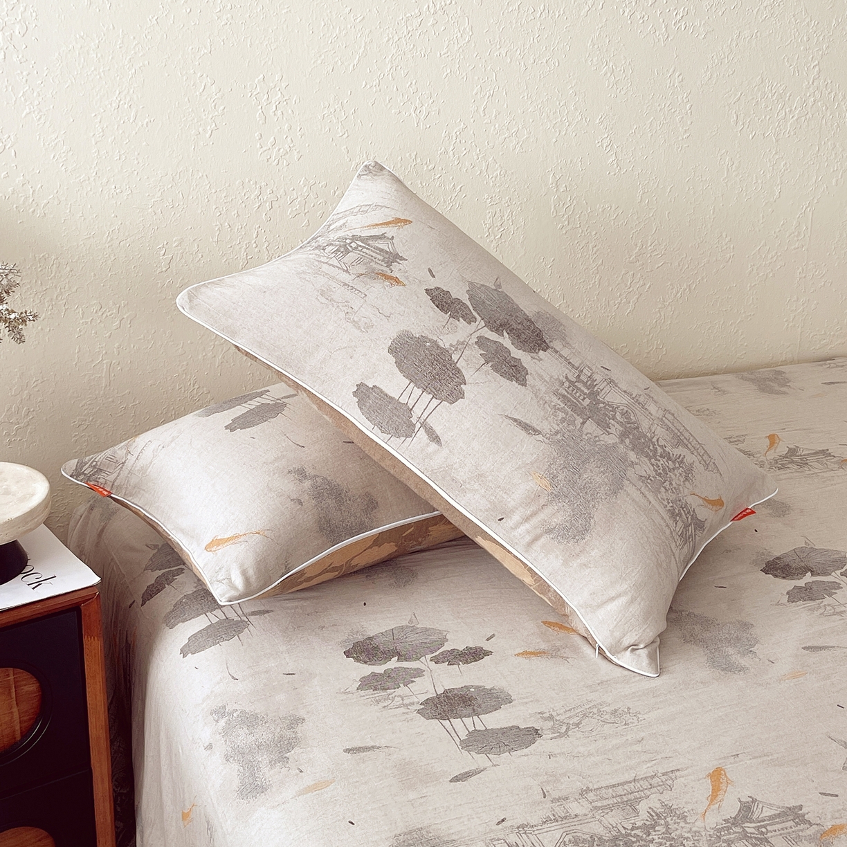 91家纺网 家纺一手货源 找家纺 春皖家纺 2026春夏新款（正反两用）A类提花双层纱单枕套 荷芷