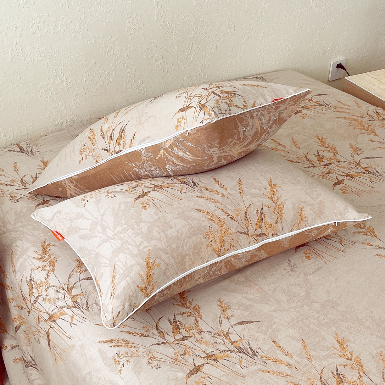 91家纺网 家纺一手货源 找家纺 春皖家纺 2026春夏新款（正反两用）A类提花双层纱单枕套 金穗